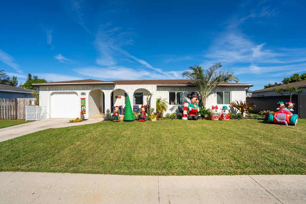 Photo of 11171 Ladino Street, Boca Raton, FL 33428 (MLS # R11046159)