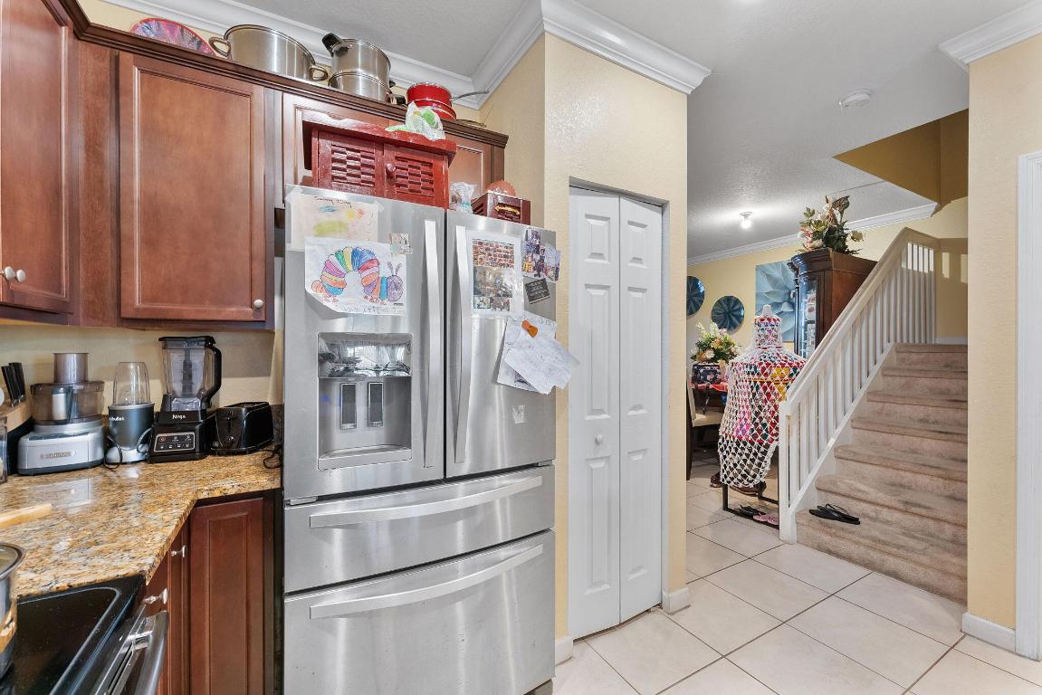 CELEBRATION POINTE - Residential