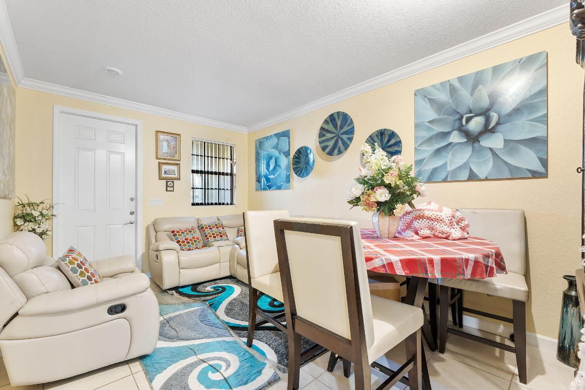 CELEBRATION POINTE - Residential