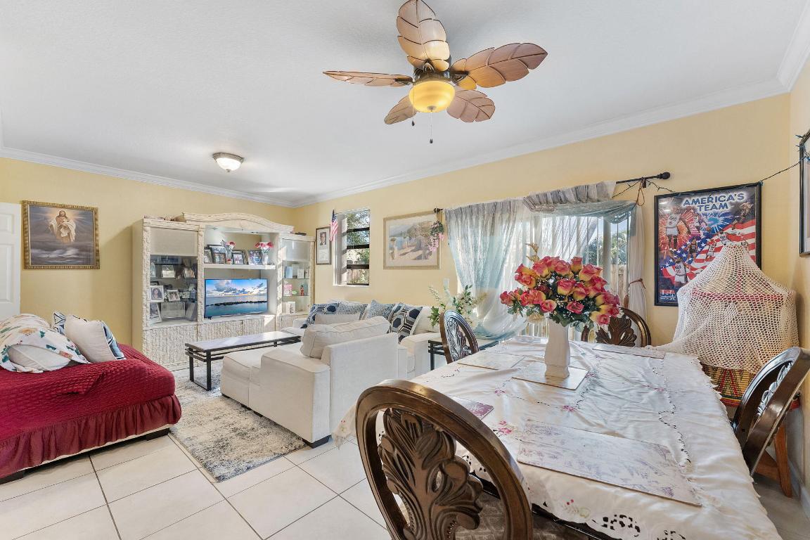 CELEBRATION POINTE - Residential