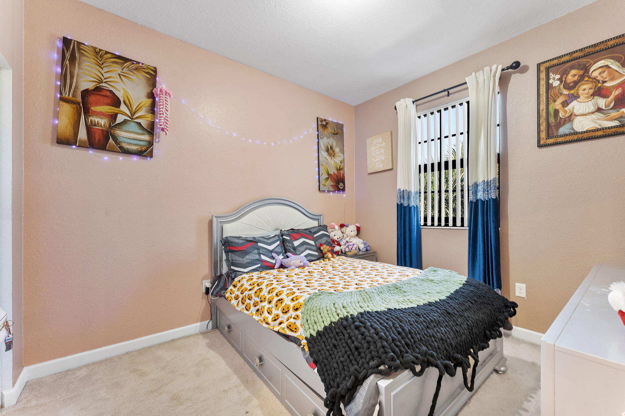 CELEBRATION POINTE - Residential