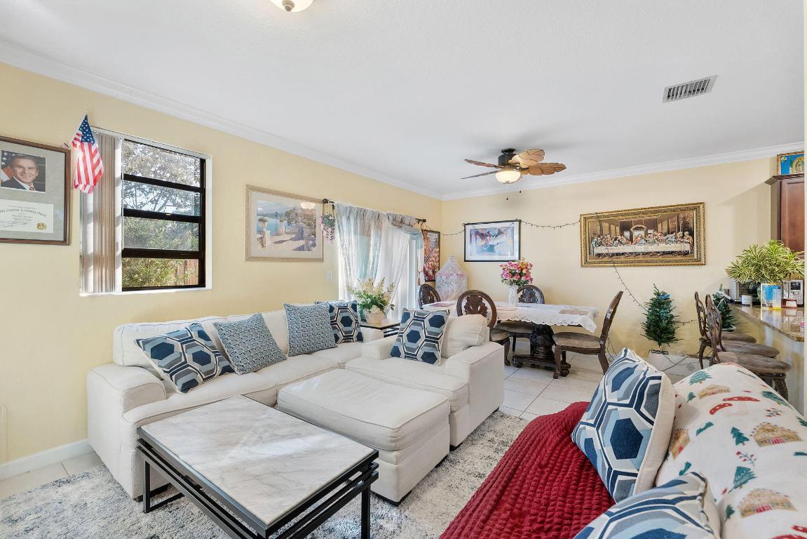 CELEBRATION POINTE - Residential