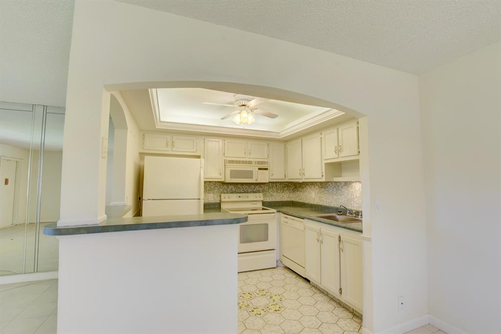 KINGS POINT MONACO CONDOS - Residential