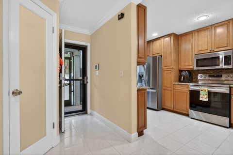 Tiny photo for 3327 Carambola Circle S, Coconut Creek, FL 33066 (MLS # B26031466)