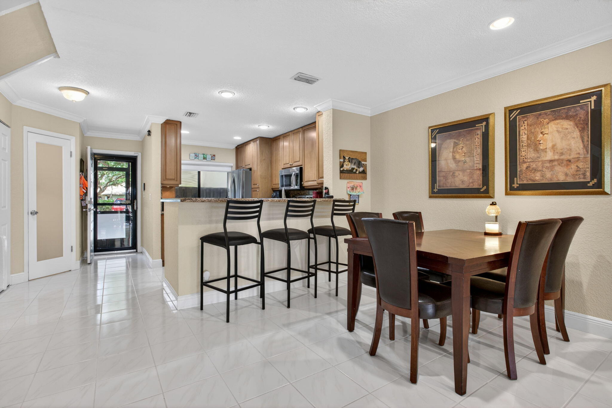 GOLDEN RAINTREE IV-B CONDO - Residential