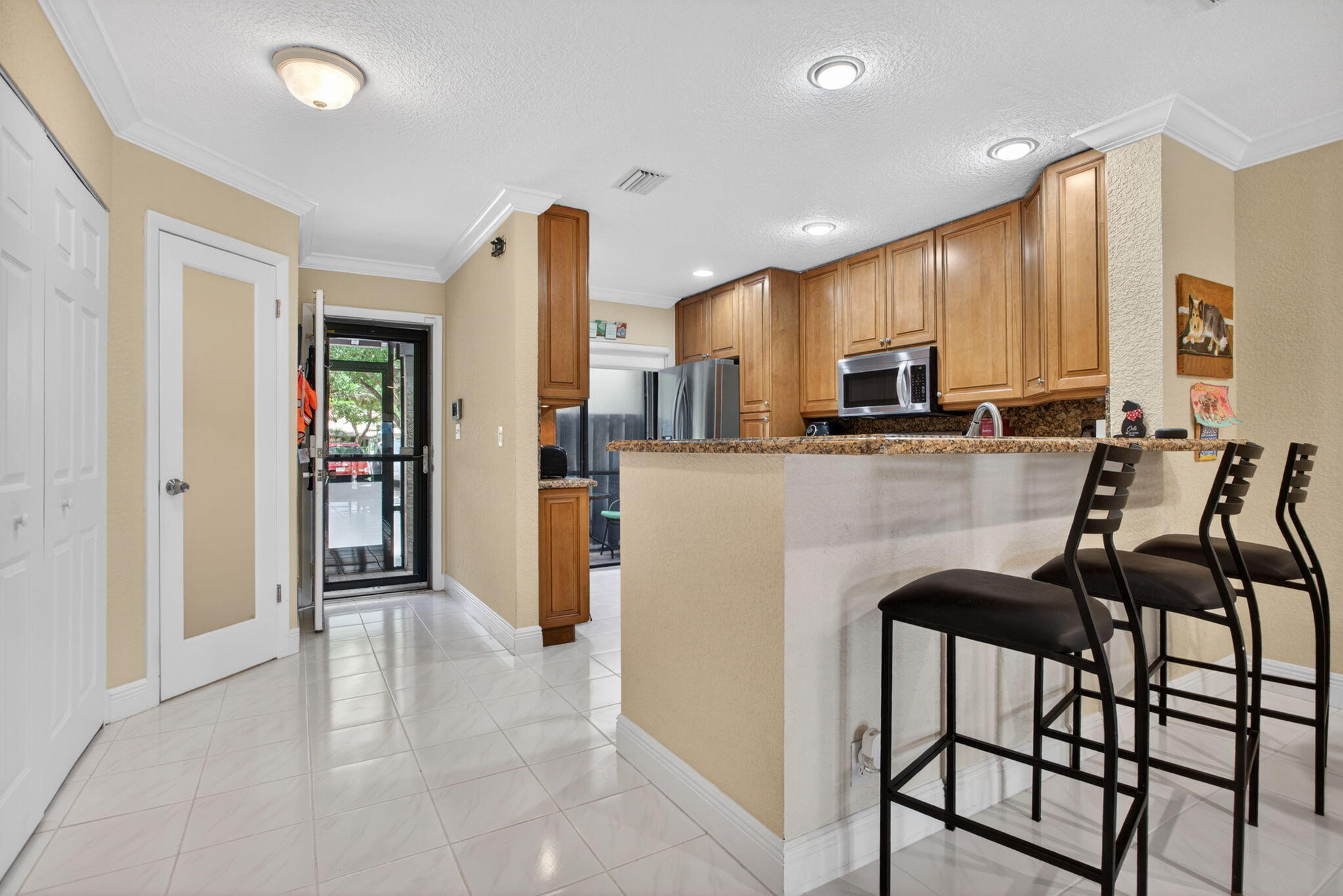 GOLDEN RAINTREE IV-B CONDO - Residential