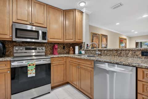 Tiny photo for 3327 Carambola Circle S, Coconut Creek, FL 33066 (MLS # B26031466)