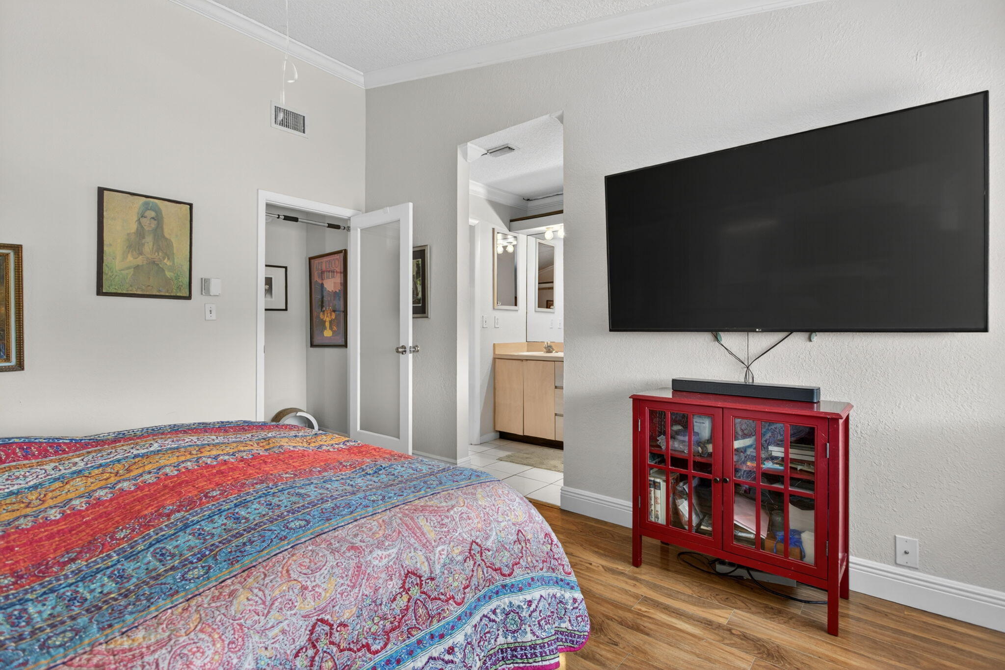 GOLDEN RAINTREE IV-B CONDO - Residential