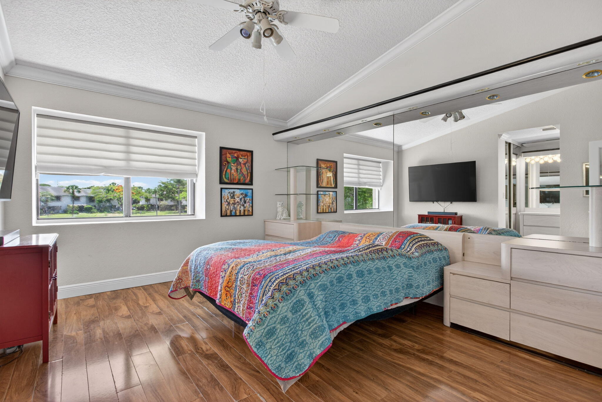 GOLDEN RAINTREE IV-B CONDO - Residential