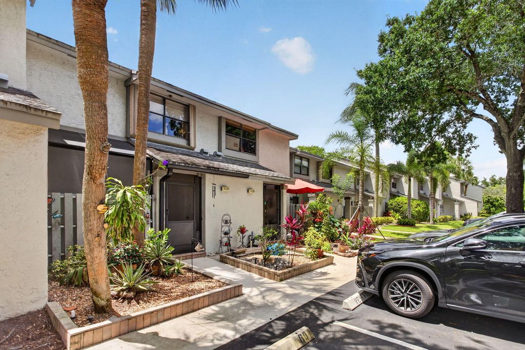 Photo of 3327 Carambola Circle S, Coconut Creek, FL 33066 (MLS # B26031466)