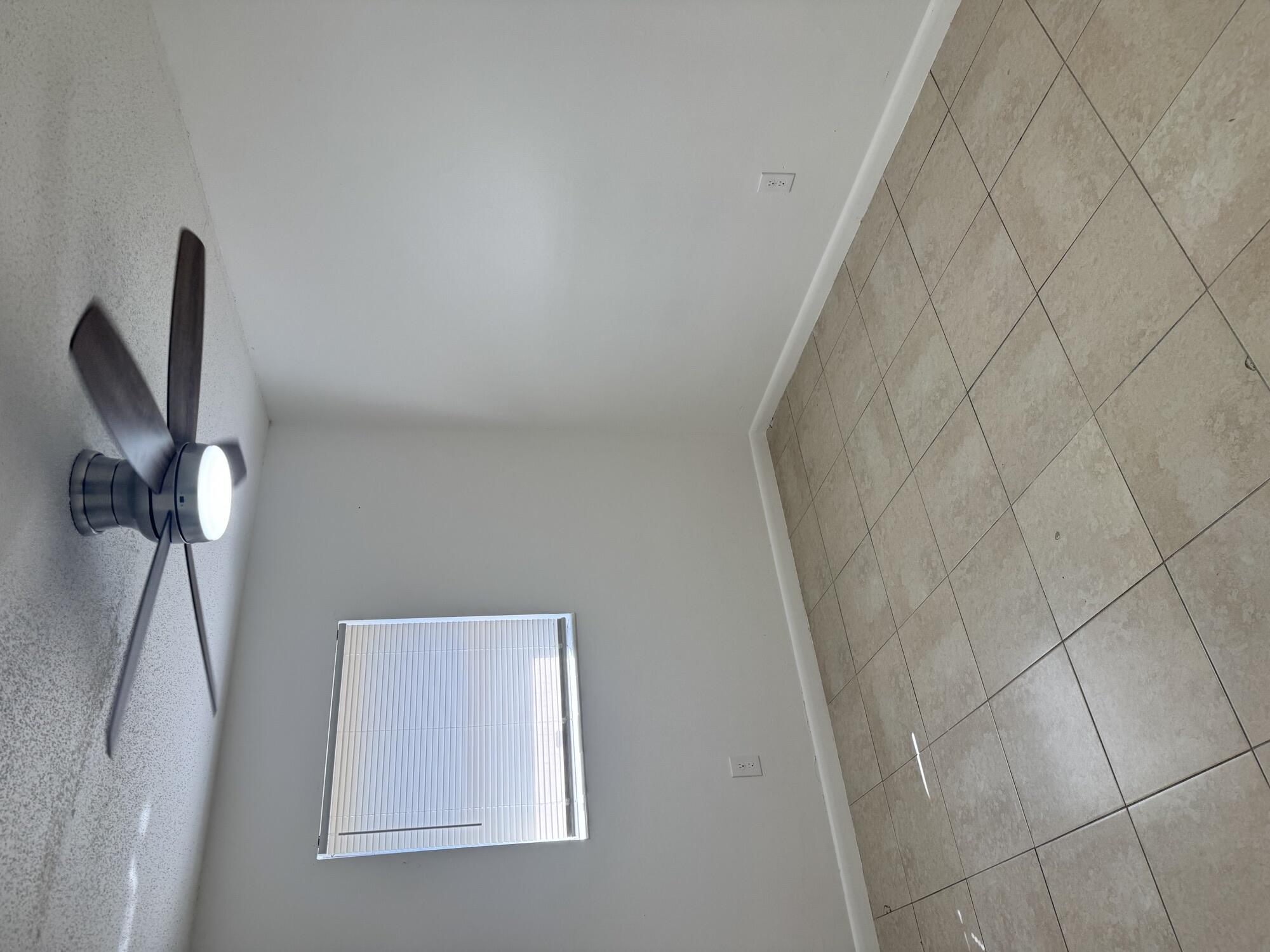 5914 N Haverhill Road