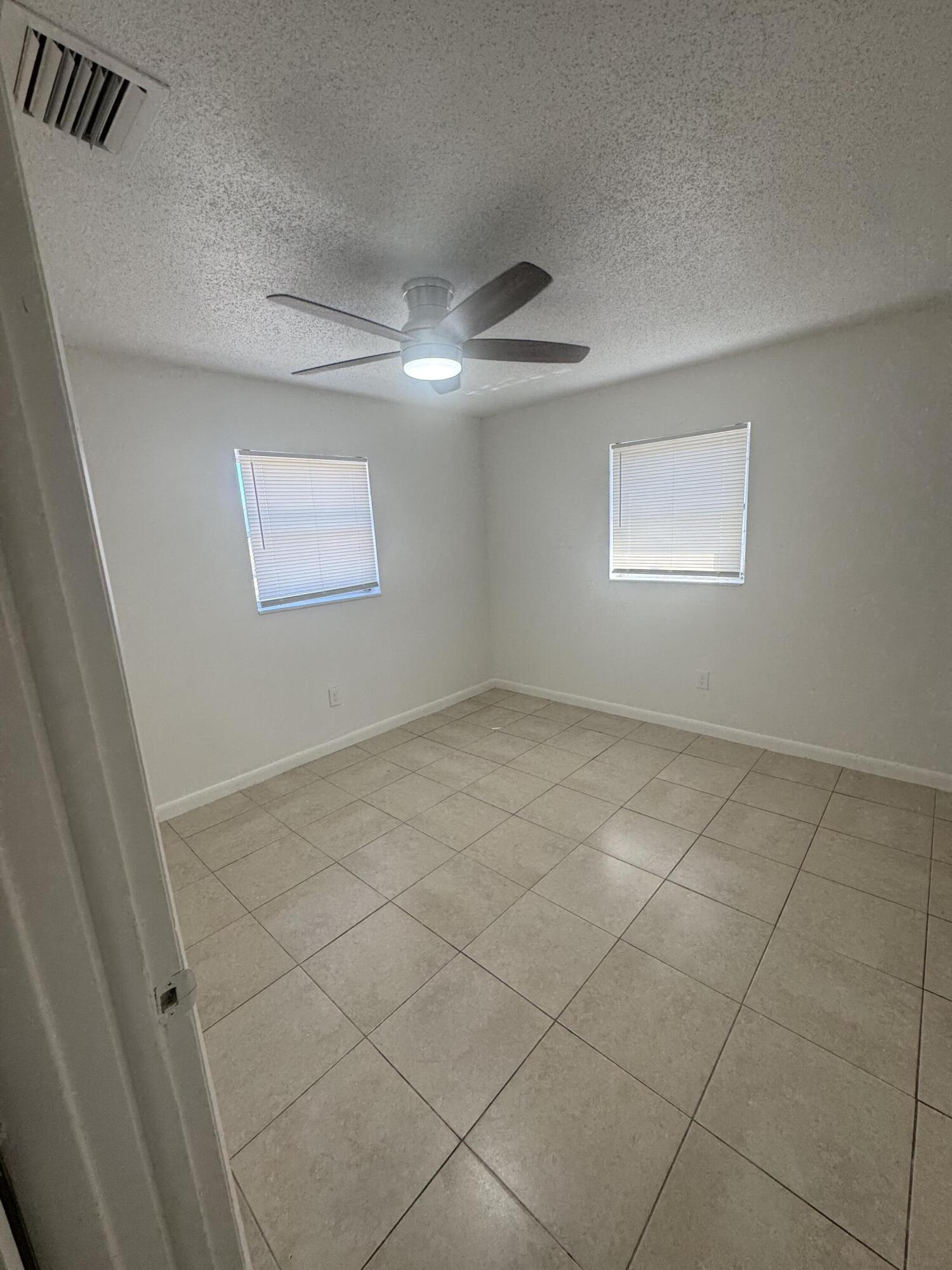Haverhill Road Condo - Residential Lease