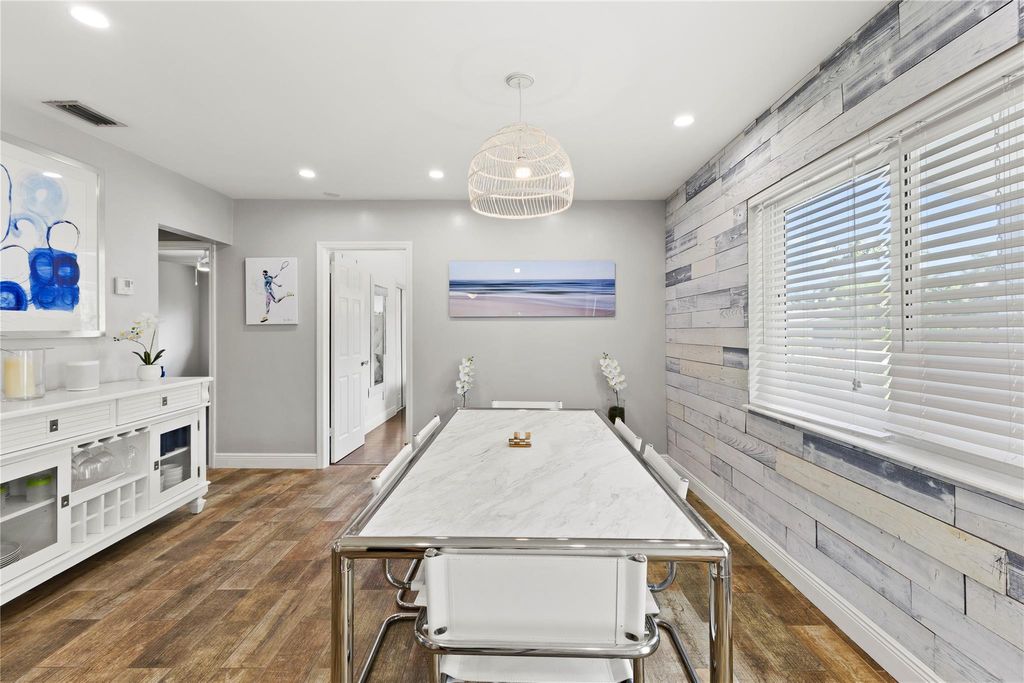 Photo of 341 NE 49th St, Fort Lauderdale, FL 33334 (MLS # F10533161)