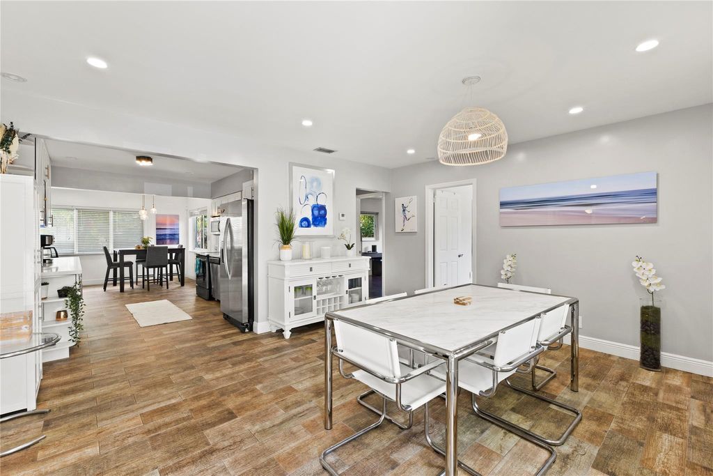 Photo of 341 NE 49th St, Fort Lauderdale, FL 33334 (MLS # F10533161)