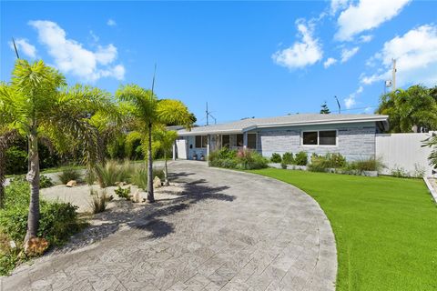 Photo of 341 NE 49th St, Fort Lauderdale, FL 33334 (MLS # F10533161) Photo of 341 NE 49th St, Fort Lauderdale, FL 33334 (MLS # F10533161)