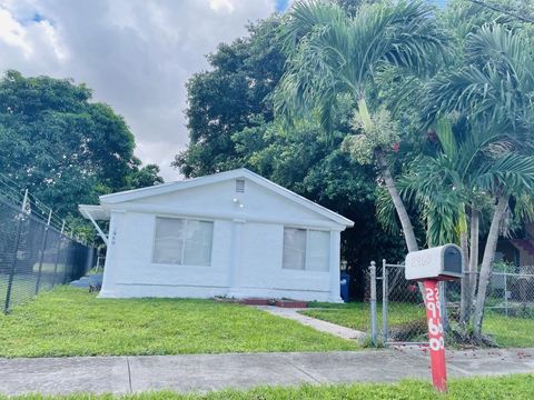 2960 NW 61st St Miami FL 33142
