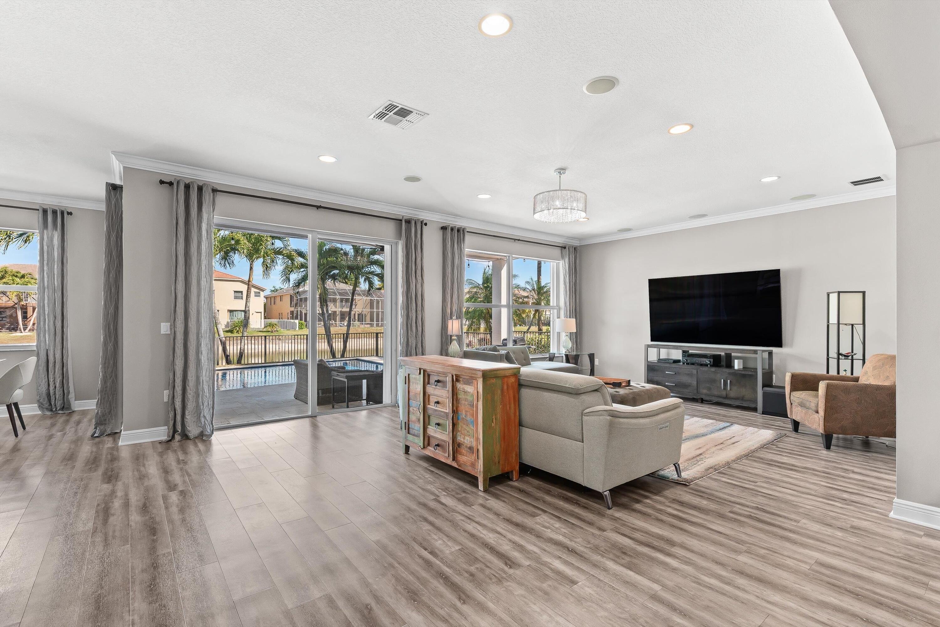 OLYMPIA 2 - Residential