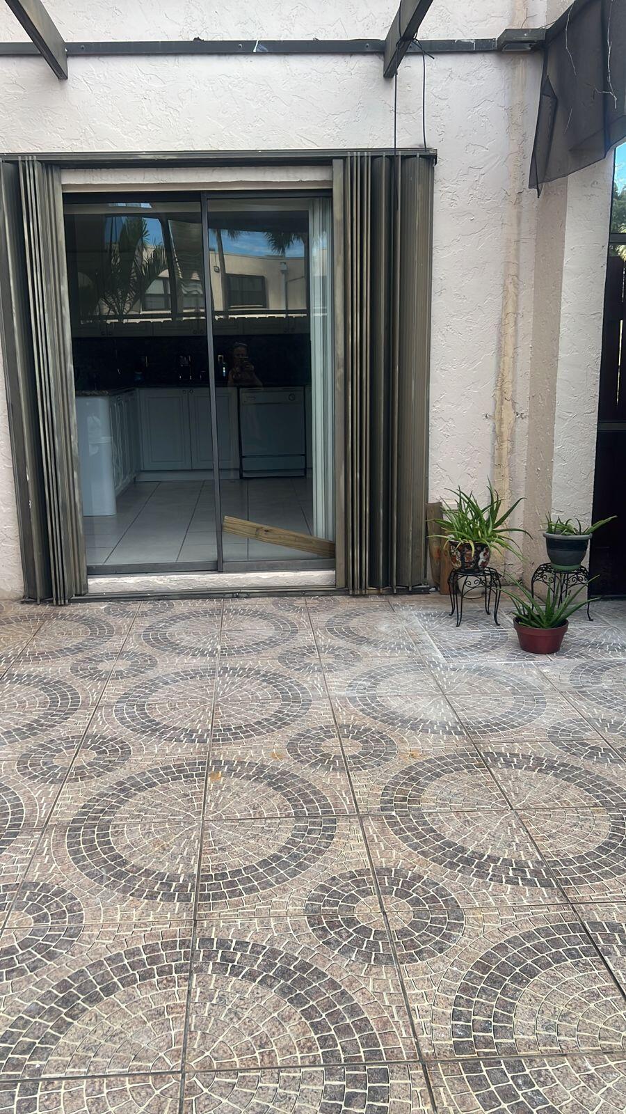 SEVEN SPRINGS 1 - Residential Lease