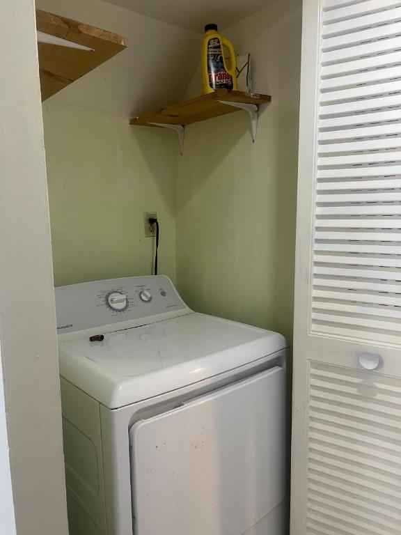 SEVEN SPRINGS 1 - Residential Lease