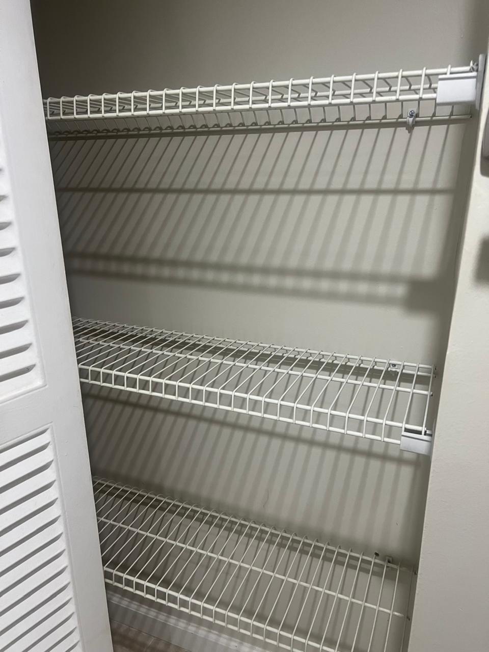 SEVEN SPRINGS 1 - Residential Lease