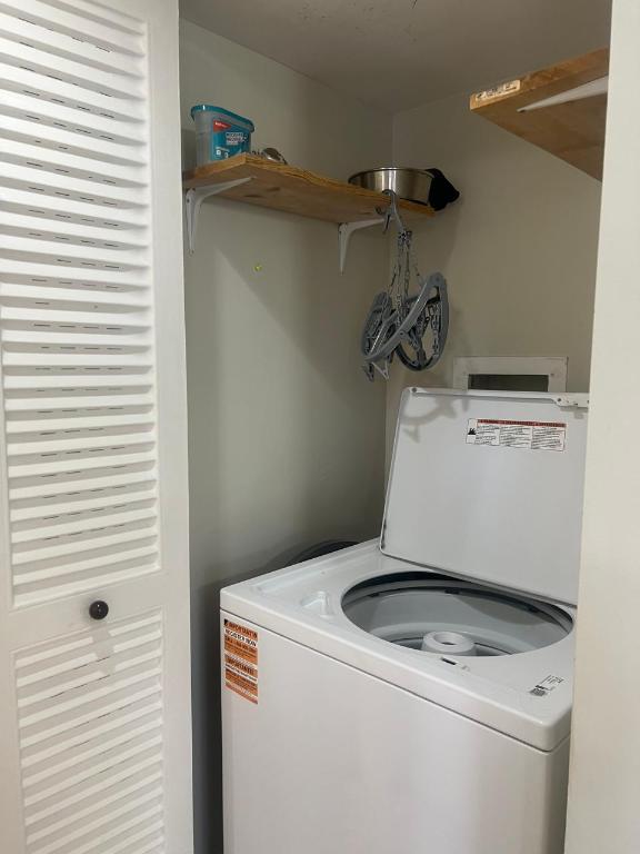 SEVEN SPRINGS 1 - Residential Lease