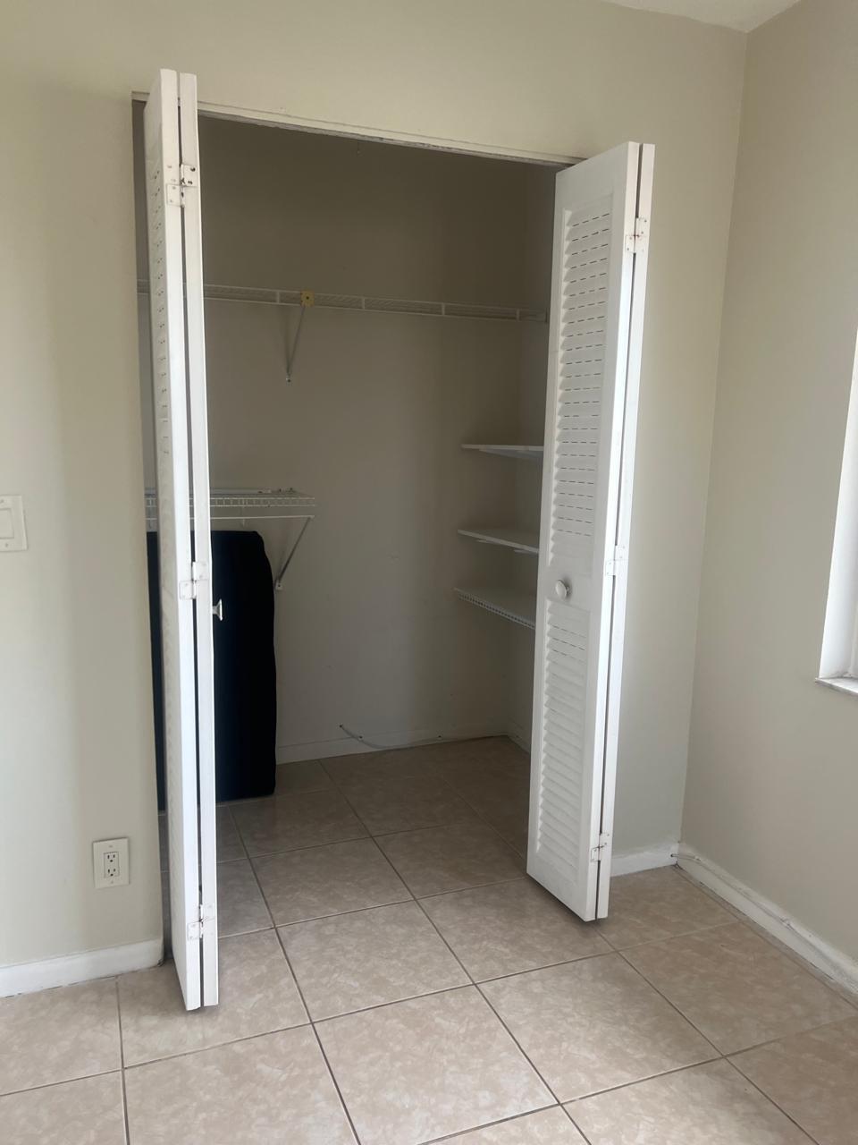 SEVEN SPRINGS 1 - Residential Lease