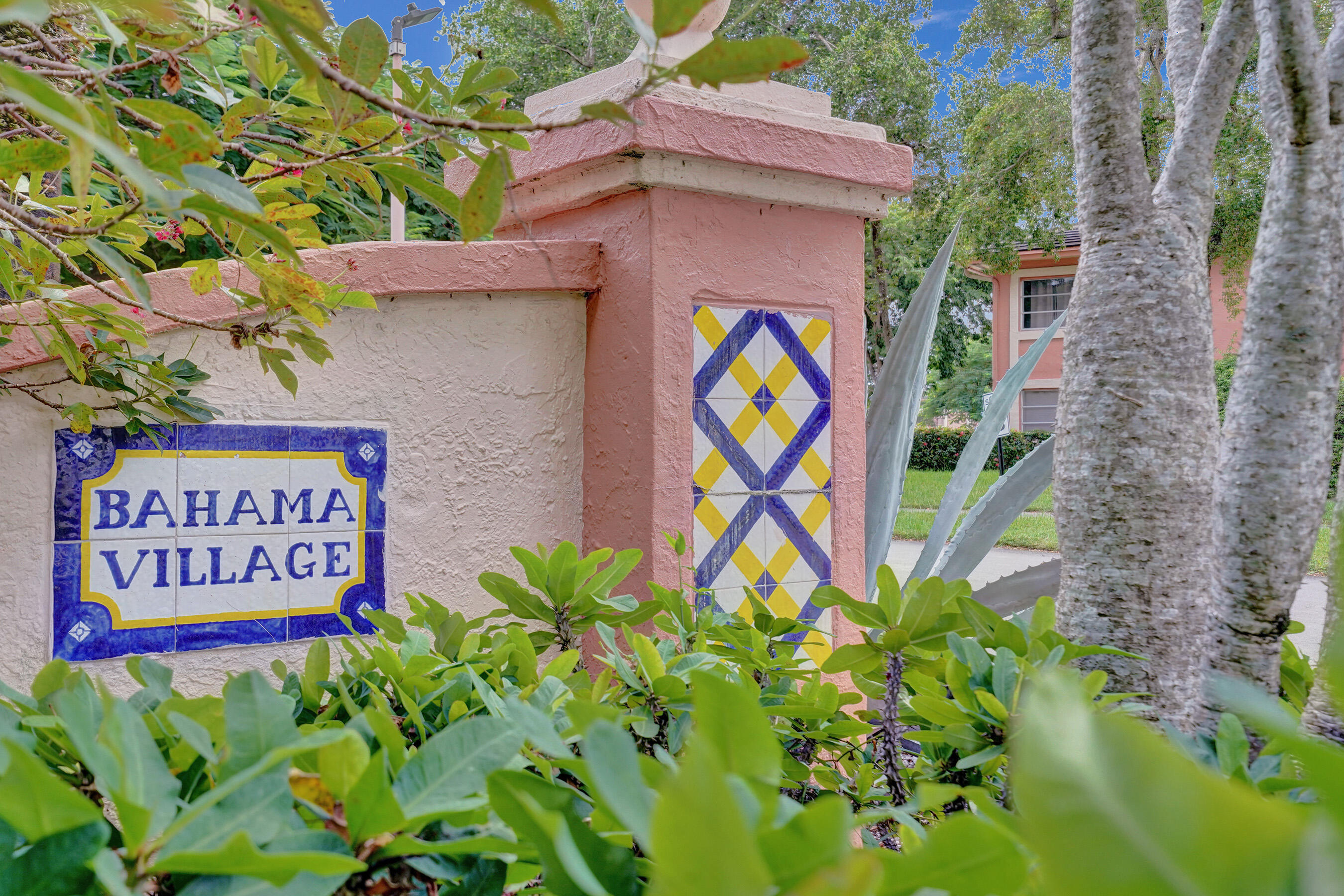 BAHAMA VILLAGE CONDO - Residential Lease