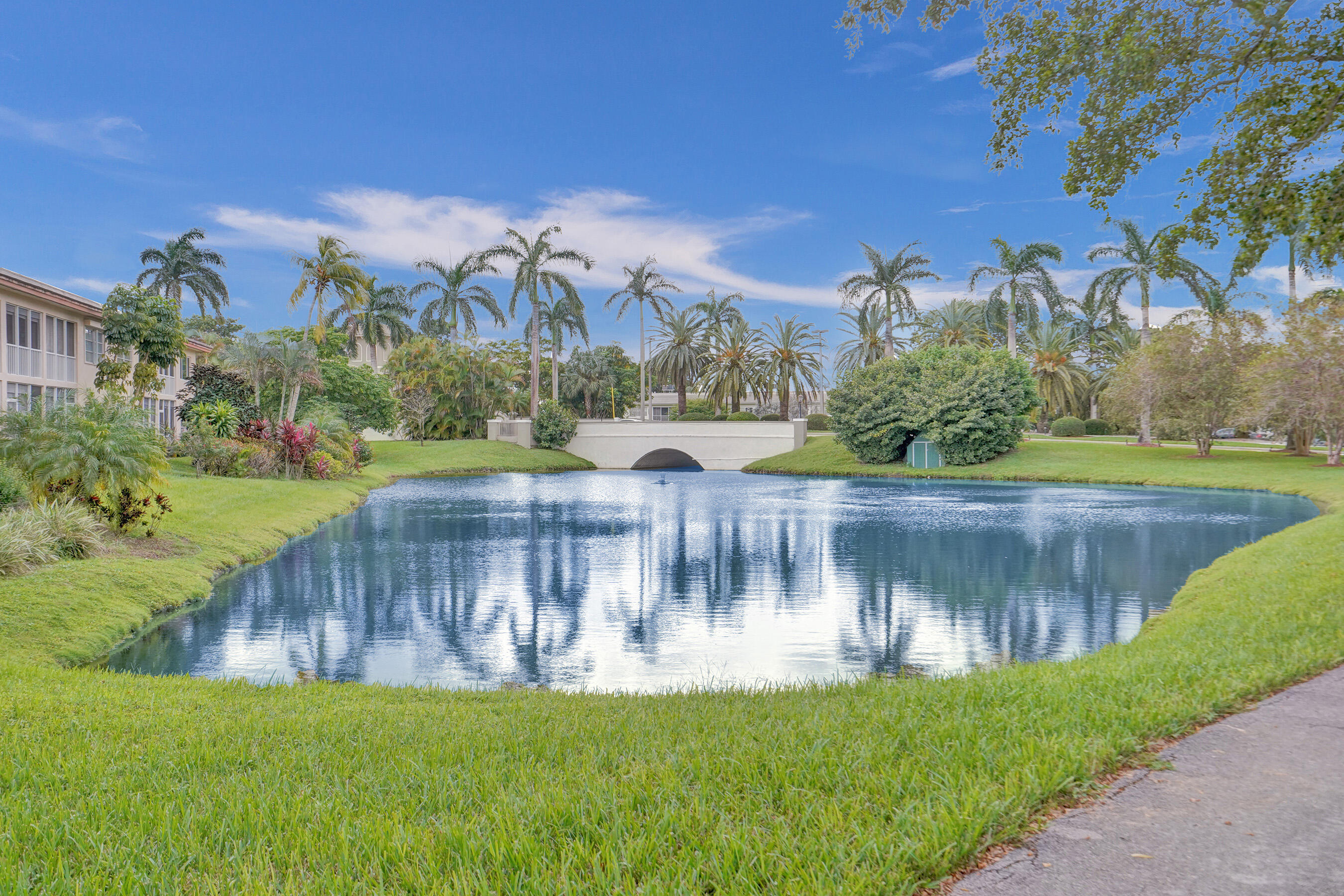 BAHAMA VILLAGE CONDO - Residential Lease