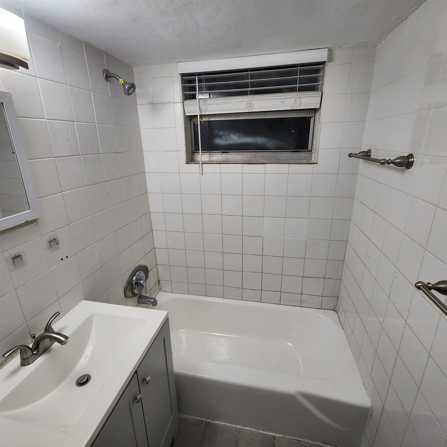 2449 NW 7TH Street