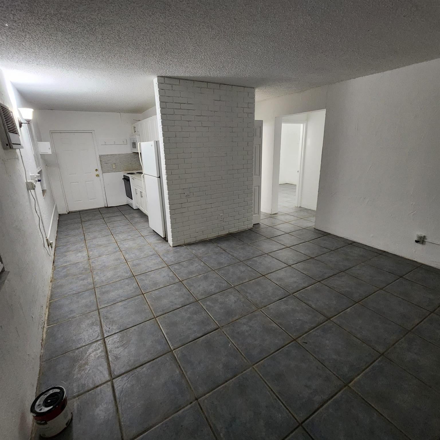 2449 NW 7TH Street