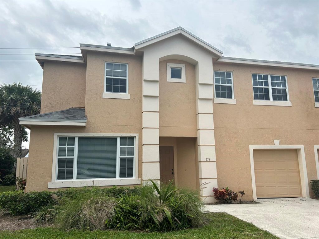 Photo of 278 Laurel Oaks Way, Jupiter, FL 33458 (MLS # R10963903)