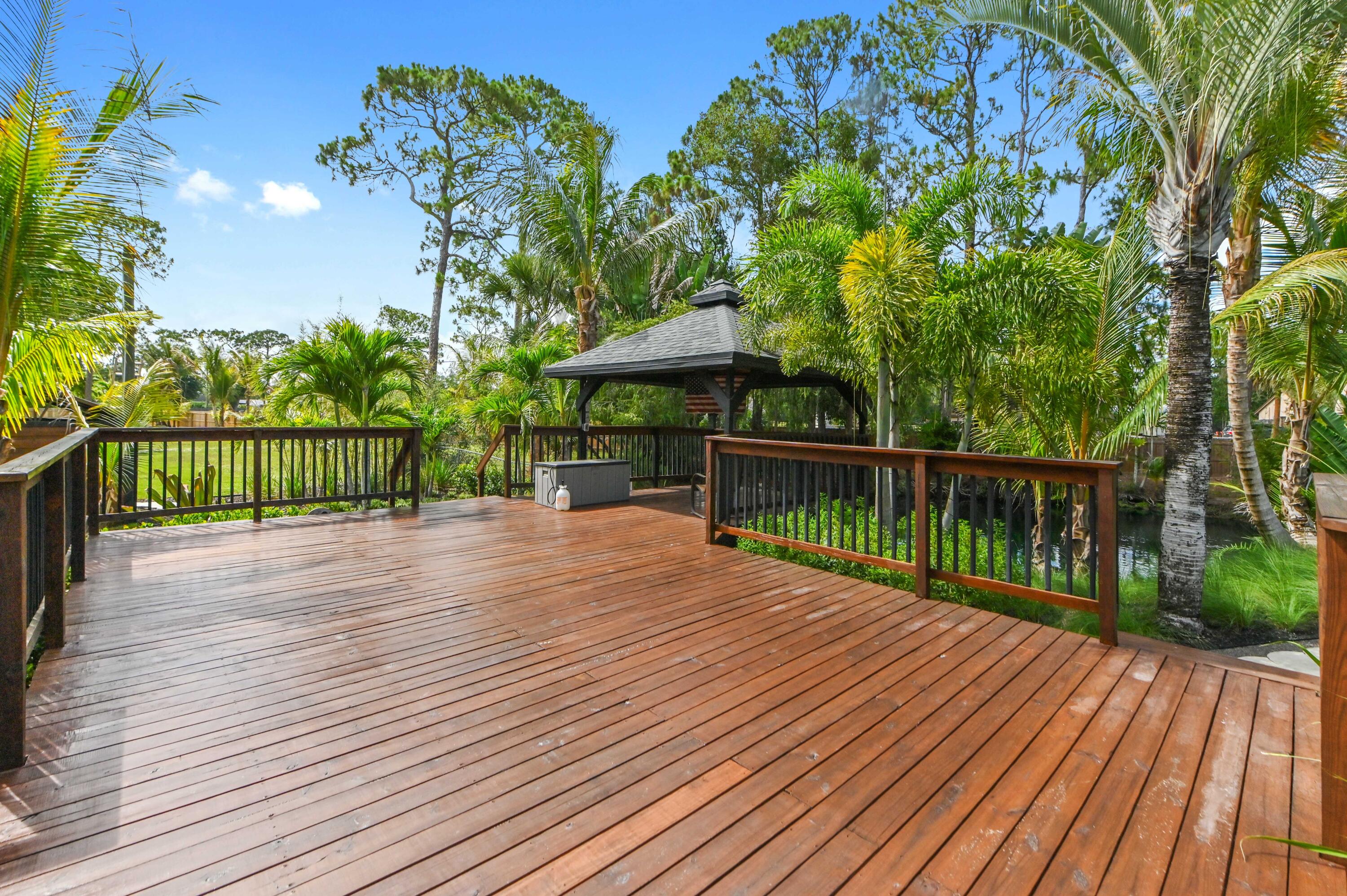 The Acreage - Residential