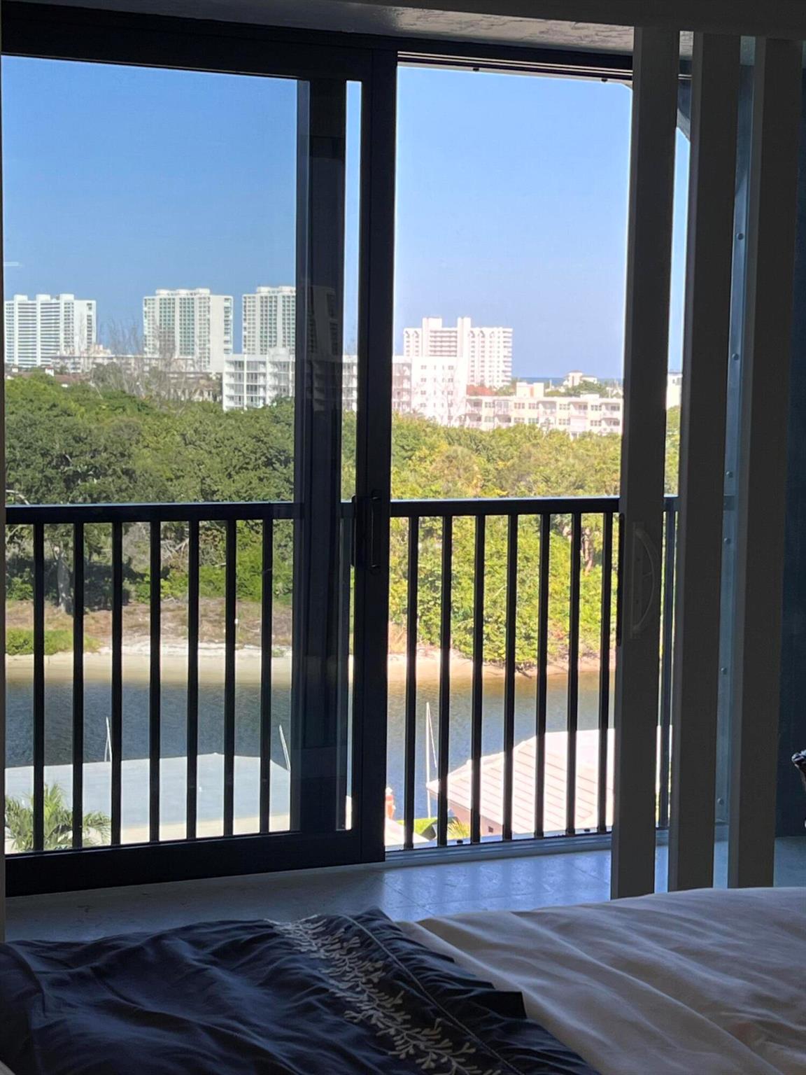 HILLSBORO LANDINGS CONDO - Residential Lease