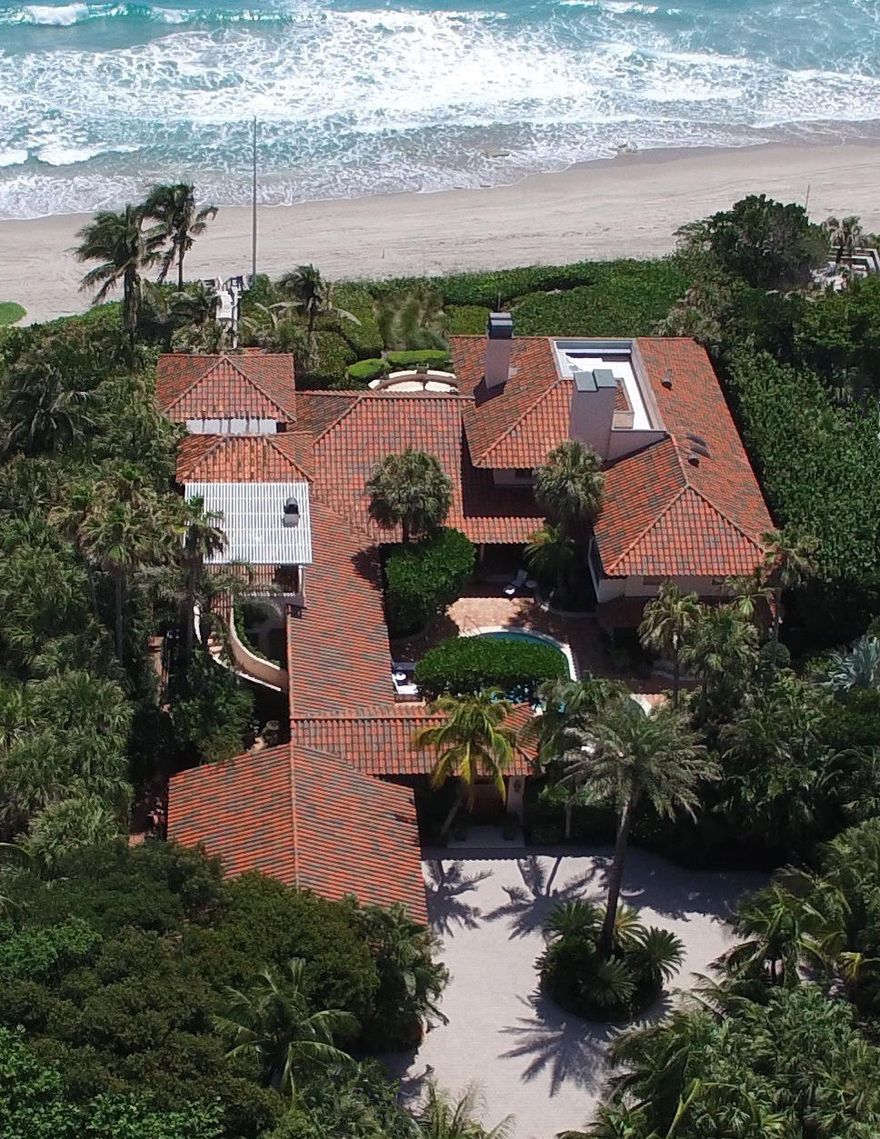 This residence, with 120 feet of oceanfront, was completely renovated by Randy Webb and decorated by the famous Robert Forrest. The home has 6 bedrooms, 6 1/2 baths, vaulted ceilings, oversized living room with fire place, dining room, kitchen, family room, pool and a 3 car garage.