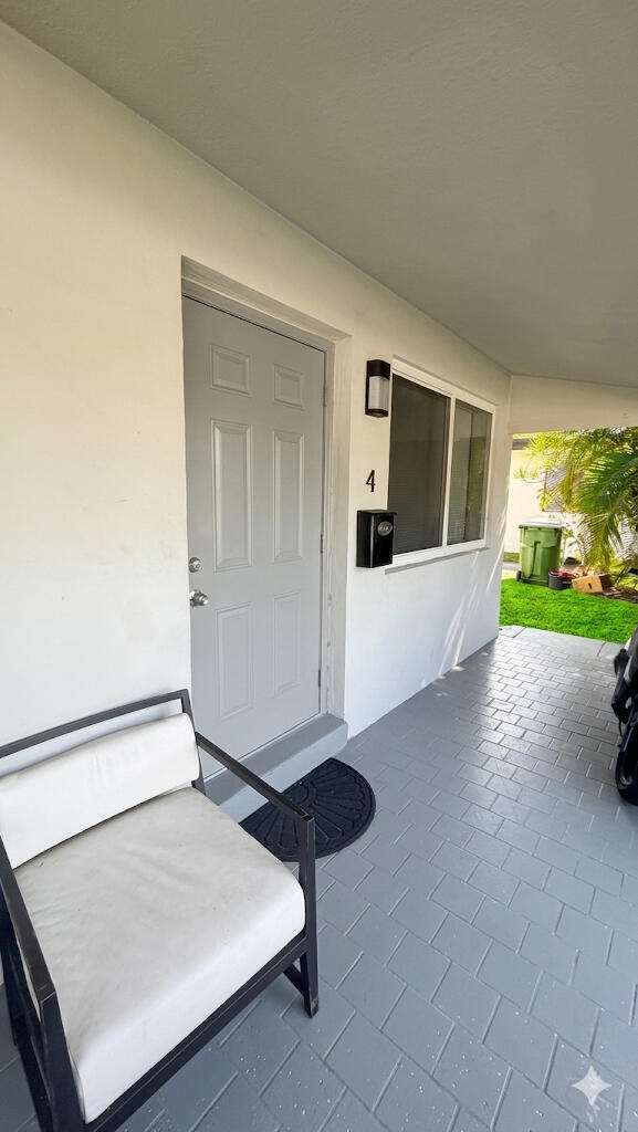 800 Moffett Street 4