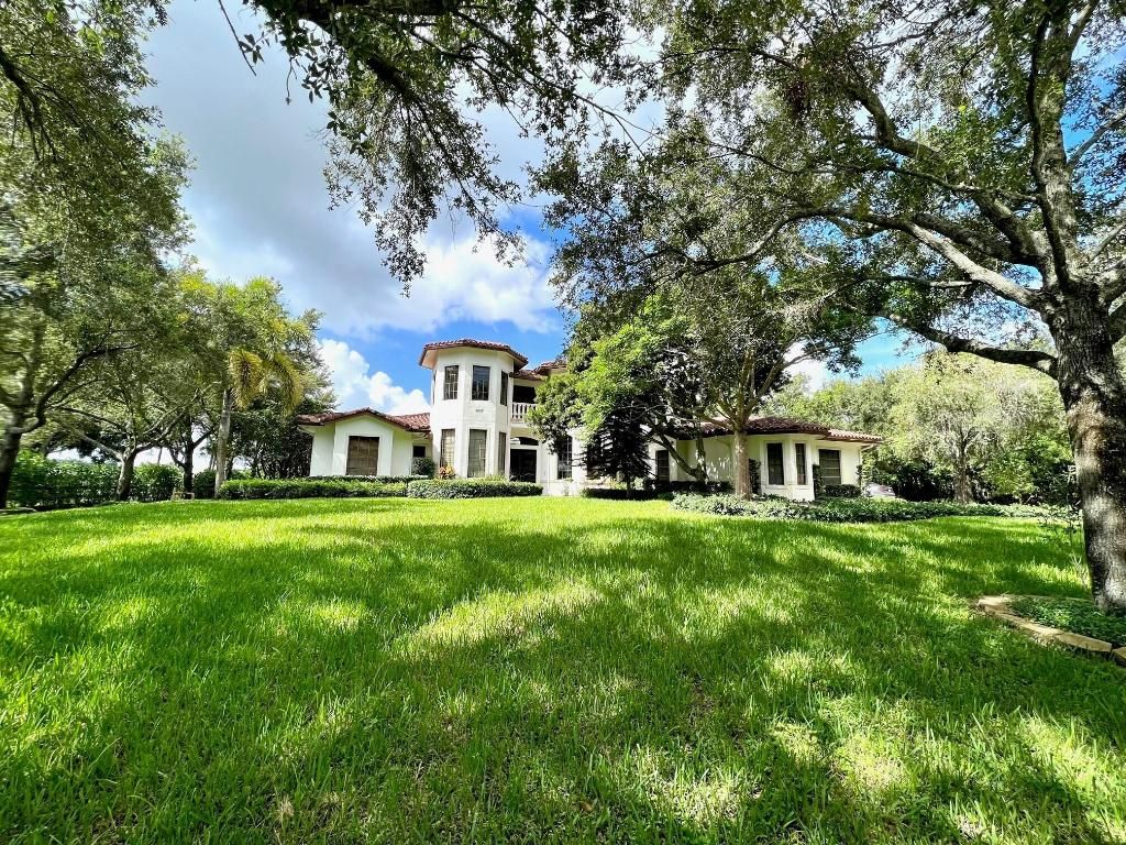 Photo of 2957 Appaloosa Trail N, Wellington, FL 33414 (MLS # R11101699)