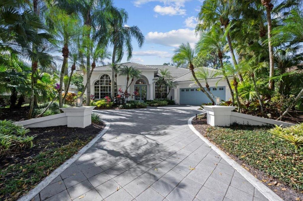 Photo of 126 N River Drive W, Jupiter, FL 33458 (MLS # R10958341)