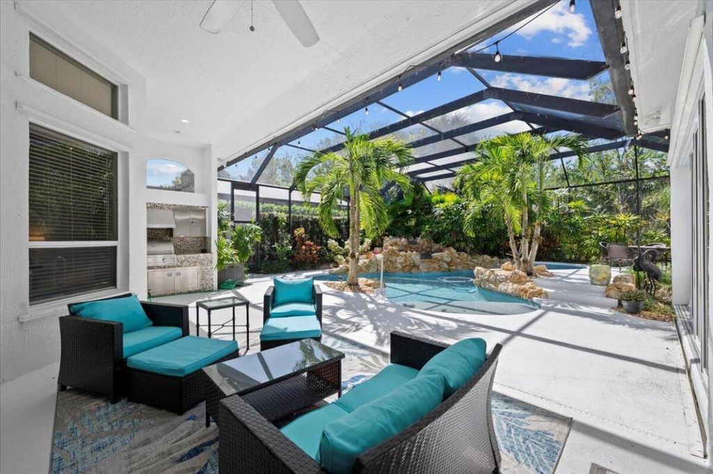 Photo of 126 N River Drive W, Jupiter, FL 33458 (MLS # R10958341)