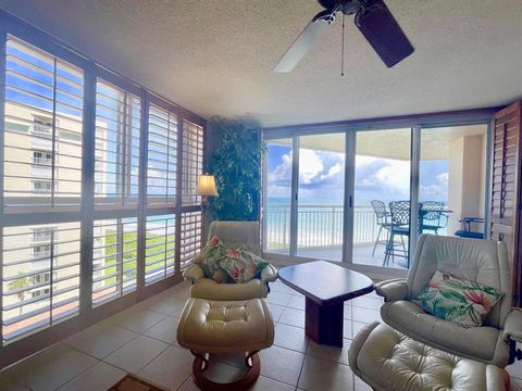 A home in Hutchinson Island