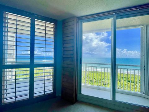 A home in Hutchinson Island