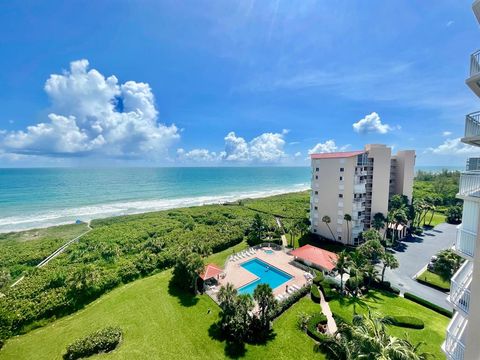 A home in Hutchinson Island