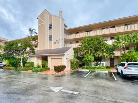 Tiny photo for 7006 Huntington Lane #306, Delray Beach, FL 33446 (MLS # B26021159)