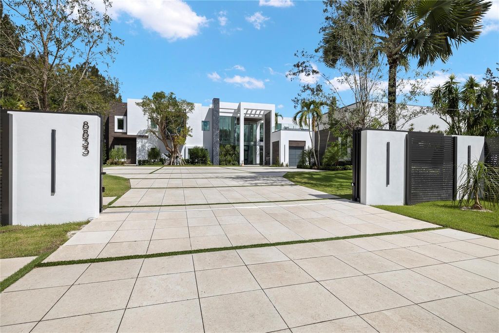 Photo of 8833 NW 70th Ct, Parkland, FL 33067 (MLS # F10531516)