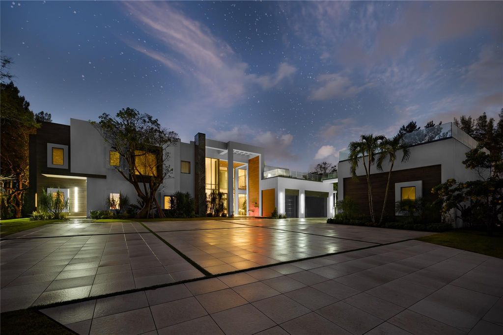 Photo of 8833 NW 70th Ct, Parkland, FL 33067 (MLS # F10531516)