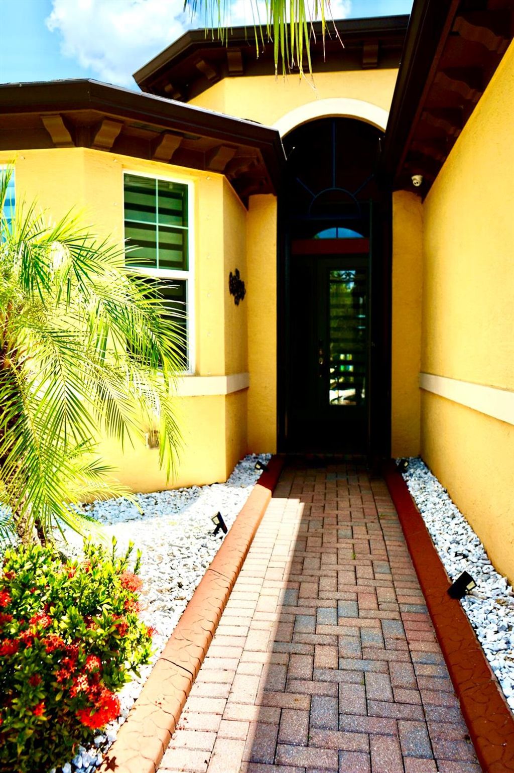 Photo of 11322 SW Barton Way, Port Saint Lucie, FL 34987 (MLS # R11083557)