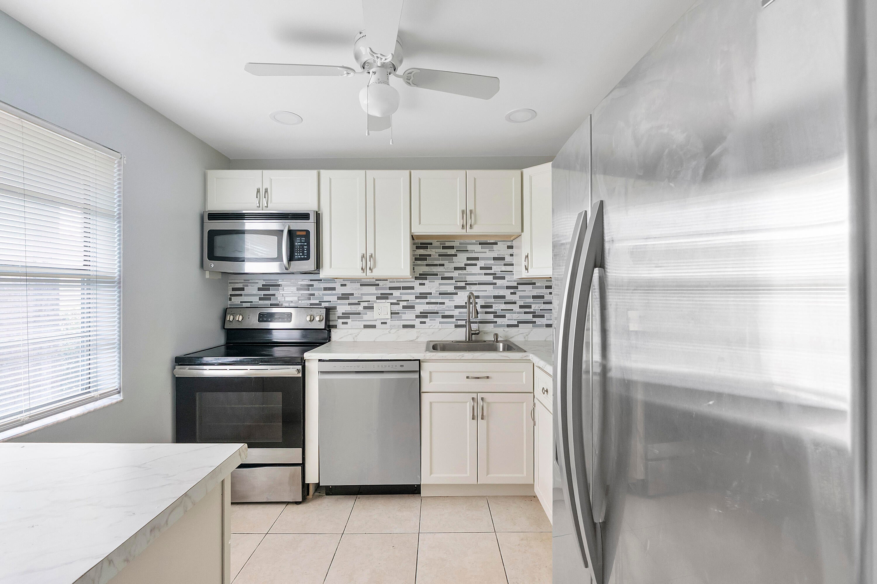 7505 NW 5TH Place 106