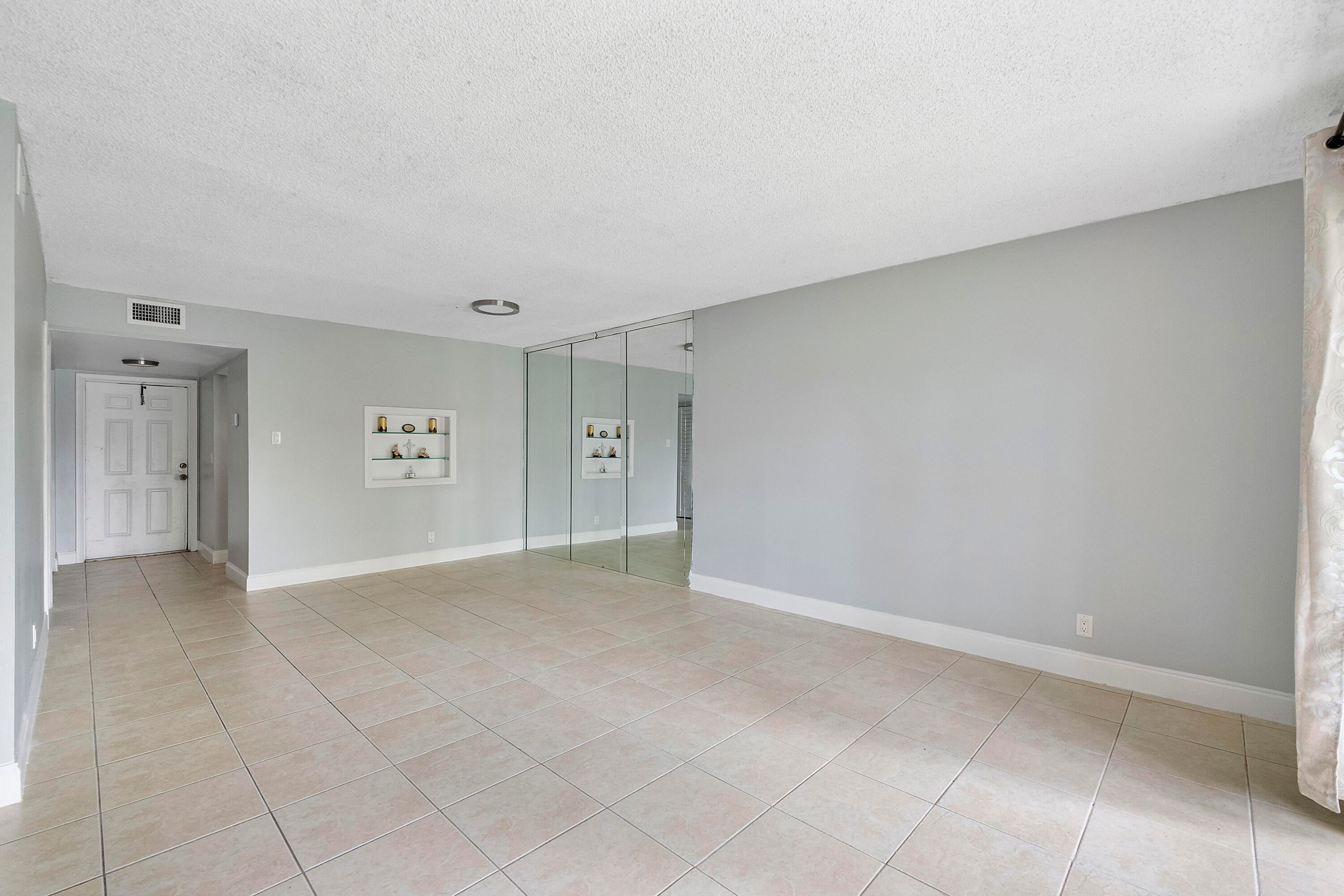 7505 NW 5TH Place 106