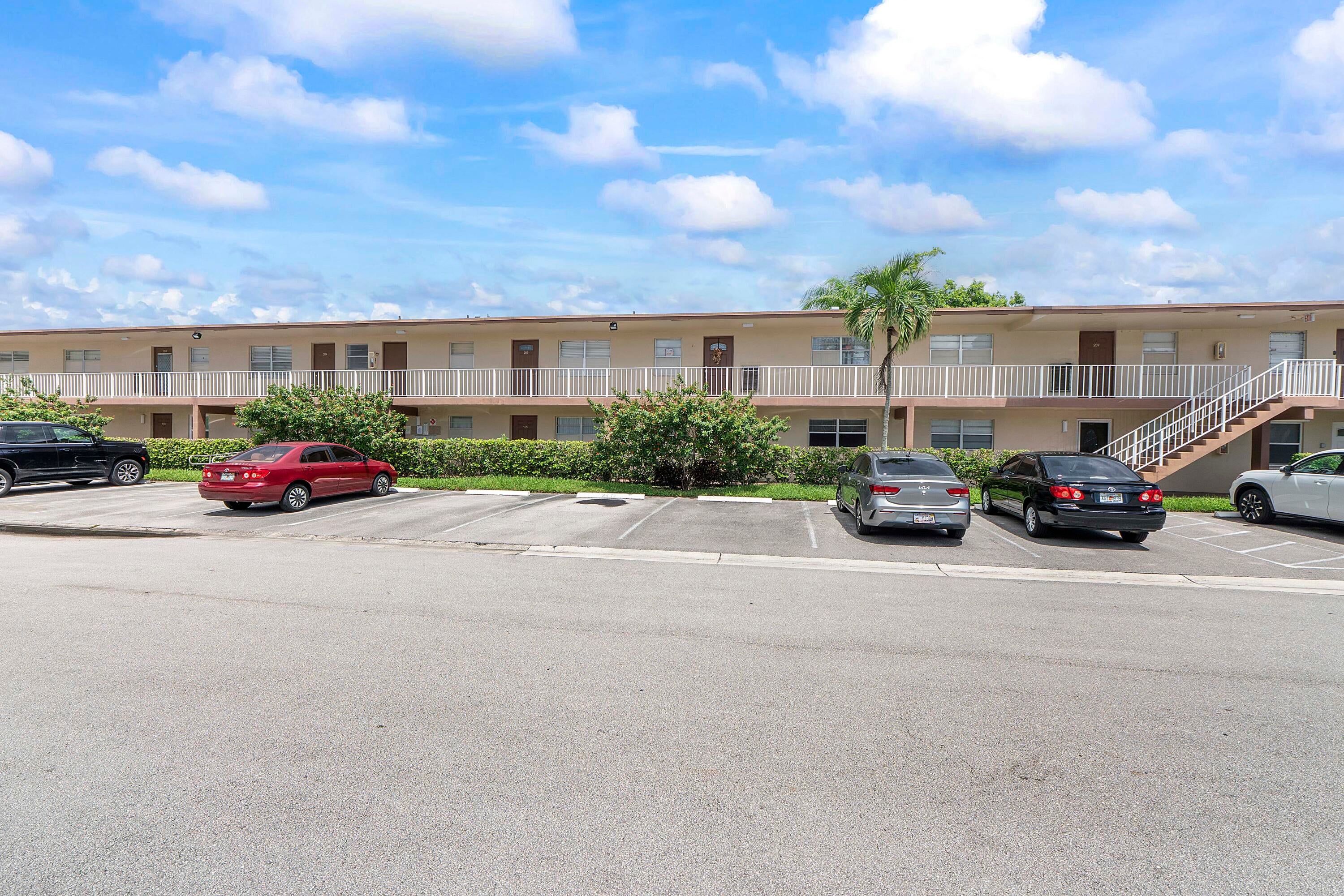 7505 NW 5TH Place 106