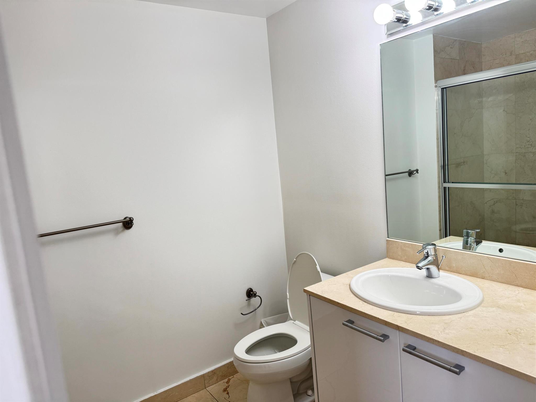 SAYAN CONDO - Residential Lease