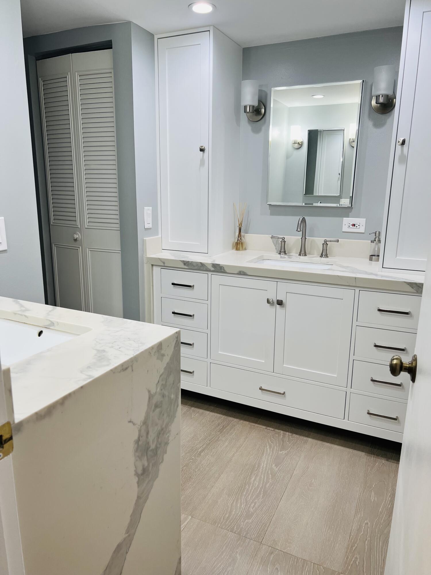 LAKEWOOD - Residential